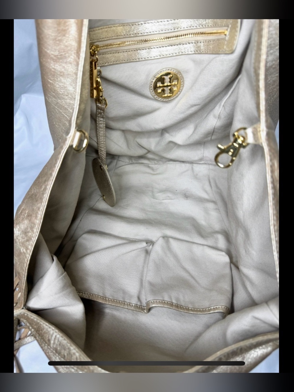 Tory Burch Metallic Gold Leather Shoulder Dean Hobo with Tassel - Picture 9 of 12